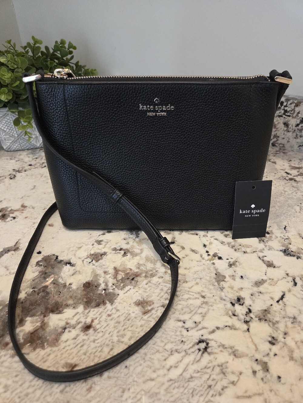 Kate Spade NWT Leila Crossbody KG464 Black Pebbled Leather